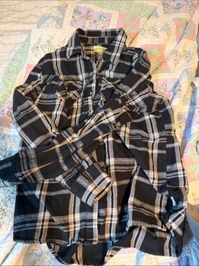 UNIONBAY Black and Gray Plaid Button-Down Shirt